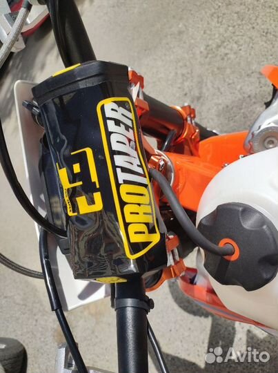 Мотоцикл avantis A8 250 carb (PR250/172FMM-5) KKE