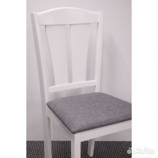 Деревянные стулья кухонные