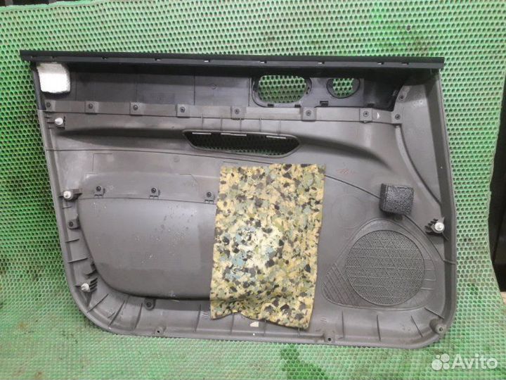 Обшивка карта двери передняя правая Chevrolet