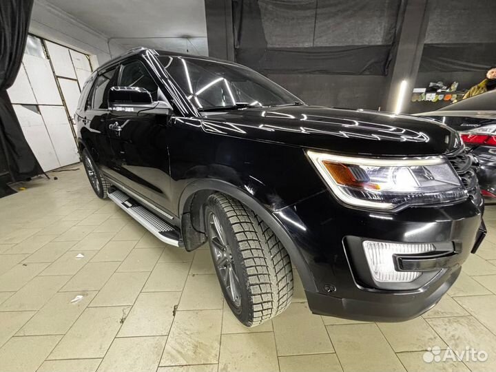 Капот на форд 3,5 Эксплорер 2017 года