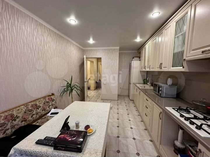 2-к. квартира, 72,5 м², 3/9 эт.