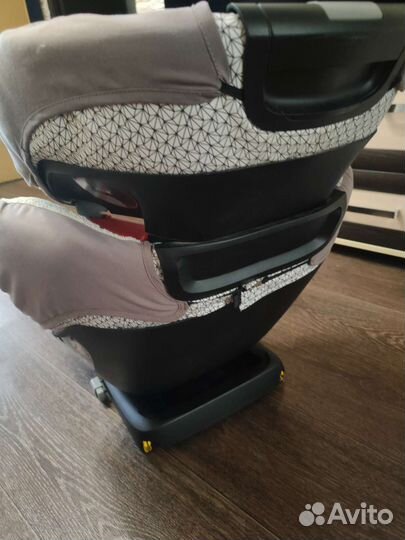 Детское автокресло Maxi-Cosi RodiFix Graphic