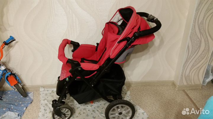 Детская коляска в отличном состоянии