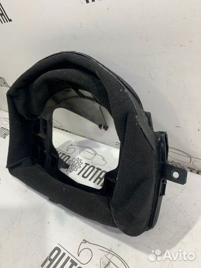 Кожух рулевой колонки Bmw 745 E65 N62B44 2004