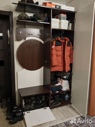 Продам шкаф в прихожую