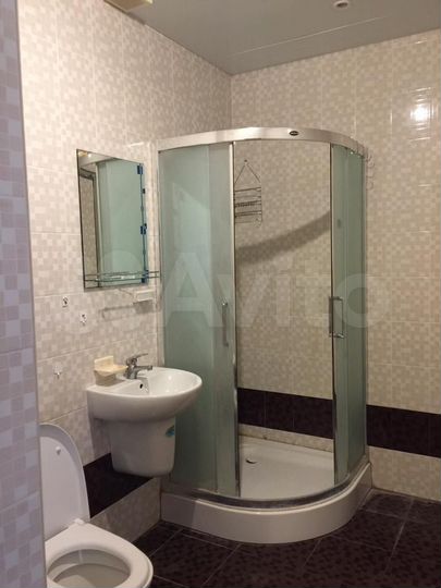 2-к. квартира, 42 м², 1/5 эт.