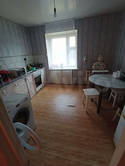 2-к. квартира, 60 м², 3/3 эт.