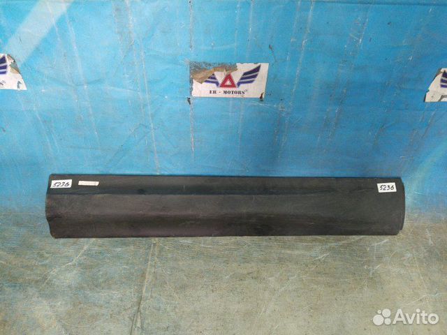 Накладка передней правой двери Land Rover Range