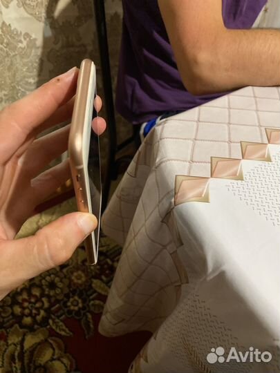 Телефон iPhone 8 plus