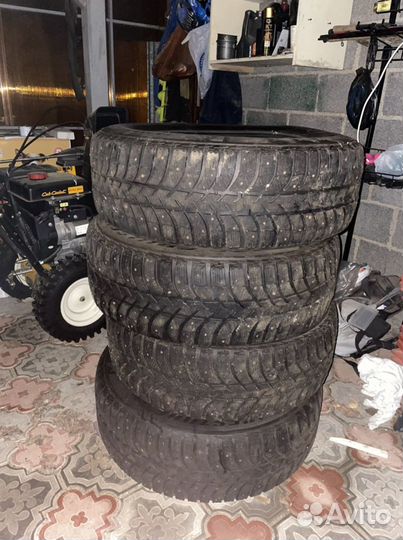 Bridgestone Ice Cruiser 5000 265/65 R17