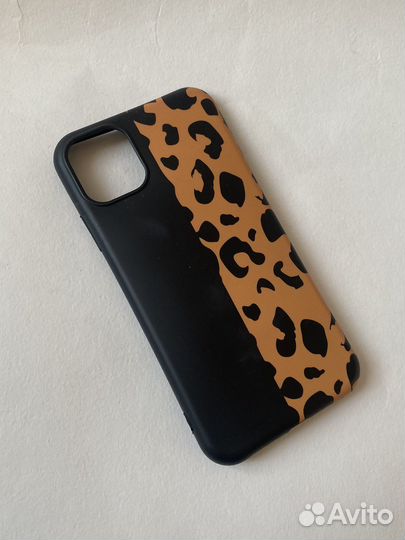 Чехол на iPhone 11