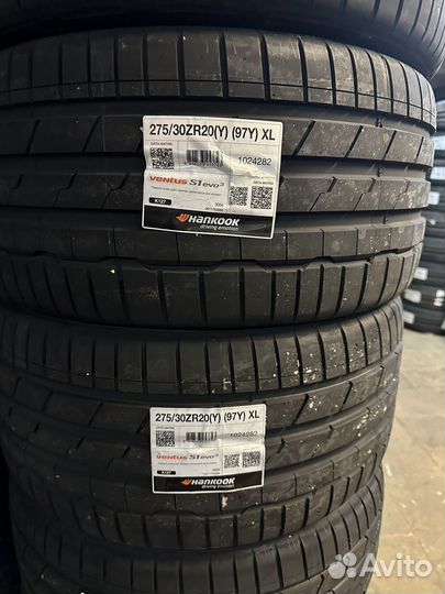 Hankook Ventus S1 Evo 3 K127 245/35 R20 и 275/30 R20 97Y