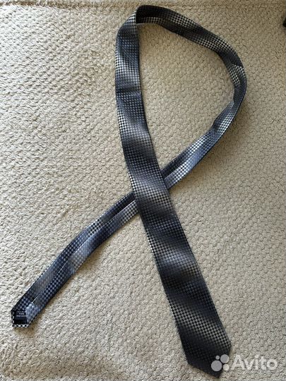 Галстук и запонки