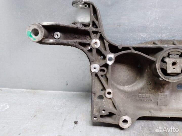 Балка передняя подрамник Volkswagen Passat B6