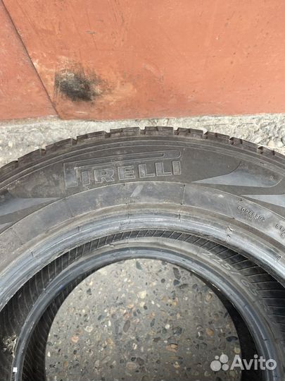 Pirelli Scorpion STR 225/65 R17