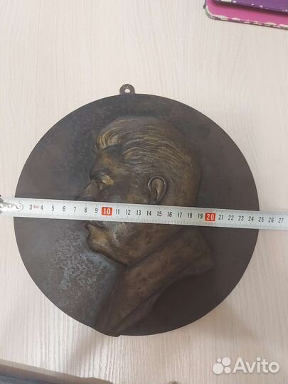 Чугунный балерьеф Сталин. 1938 год