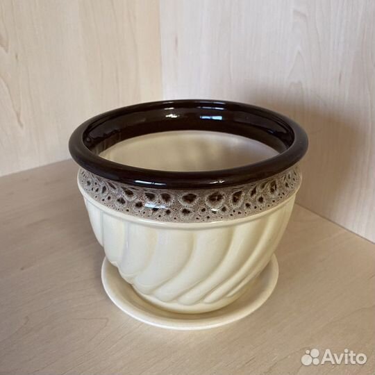 Кашпо новое