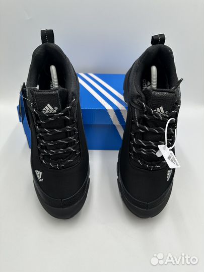 Кроссовки adidas gore tex