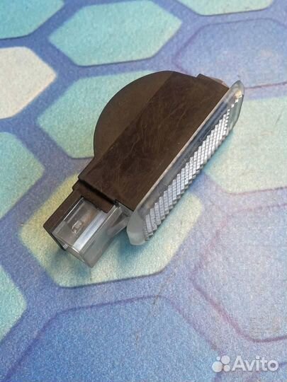 Плафон освещения салона 3B0947415B