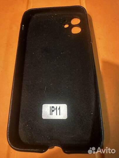 Чехол на iPhone 11