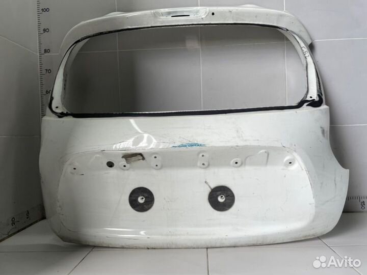 Дверь багажника Nissan Juke F15