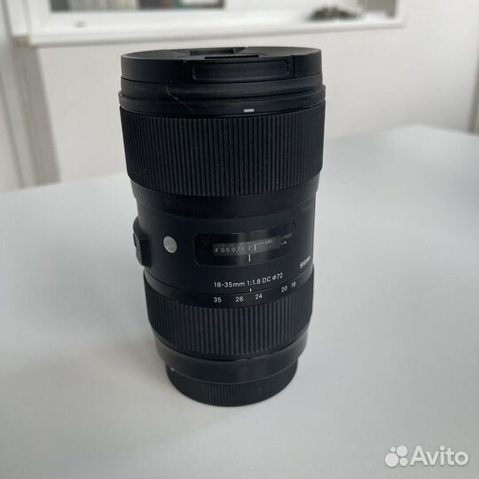 Объектив Sigma AF 18-35mm f/1.8