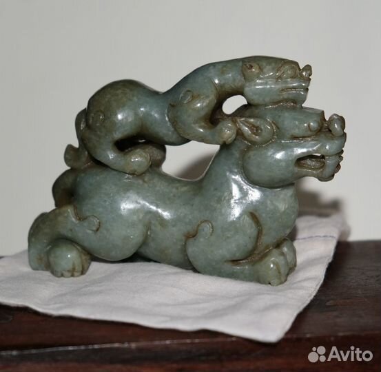 Статуэтка из нефрита Два Тигра