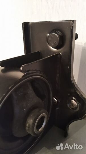 Продам опору двигателя задняя LF X60