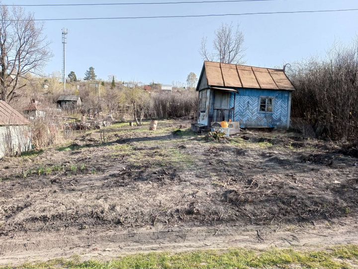 Дача 10 м² на участке 6 сот.