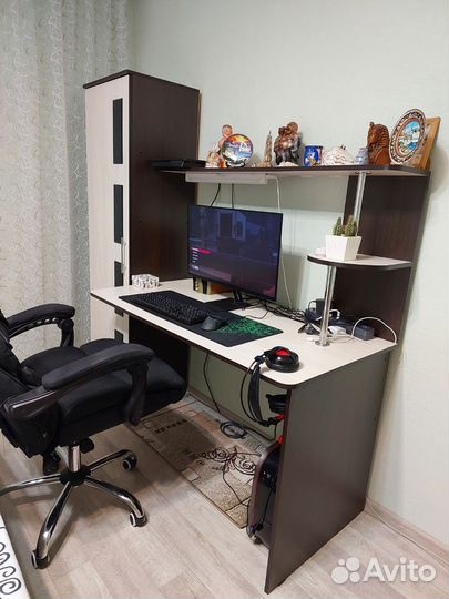 Компьютерный стол