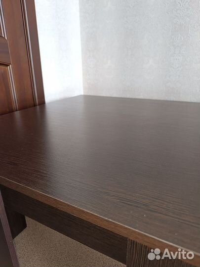 Журнальный столик