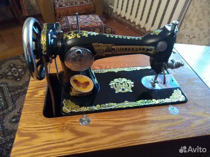 Швейная машинка 