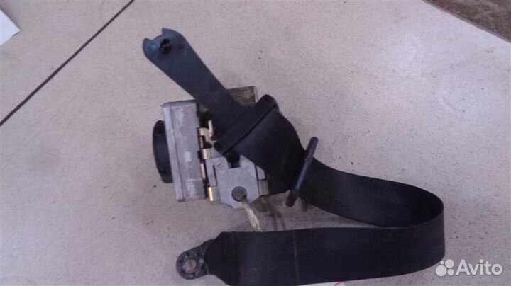 Ремень безопасности задний левый Volkswagen Passa