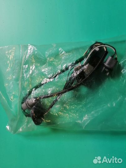 Кнопка крышки багажника cruze GM 95107230