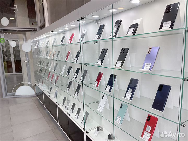 iPhone 12, 64 ГБ