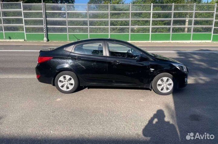 Hyundai Solaris 1.4 AT, 2015, 66 600 км