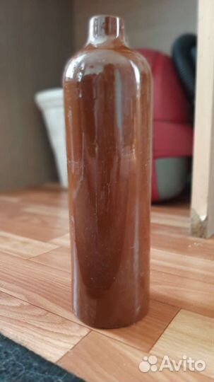 Глиняная бутылка
