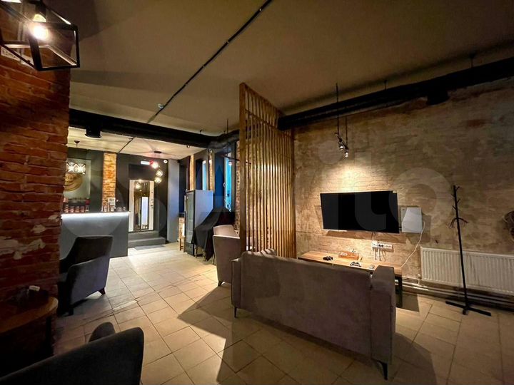 Продам лофт помещение в центре с готовым бизнесом