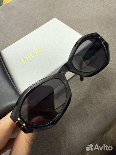 Солнечные очки Dior
