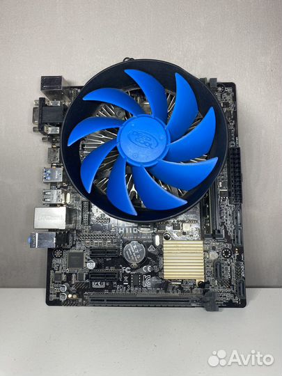 Материнская плата с процессором и памятью