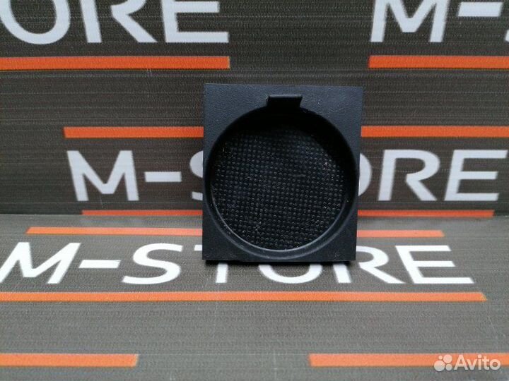 Подстаканник Mercedes-Benz C-Class W203 271.940