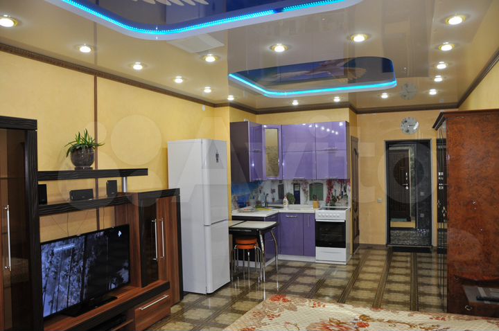 Квартира-студия, 42 м², 8/17 эт.