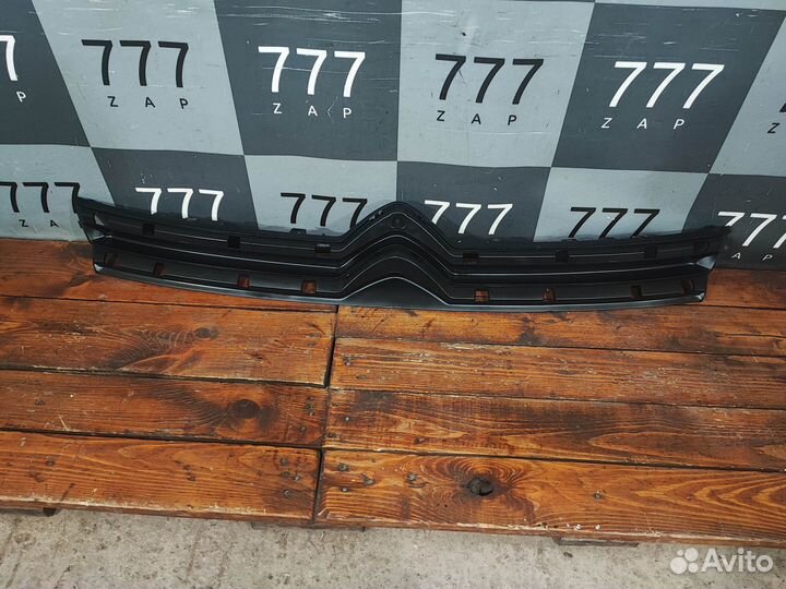 Решетка радиатора Citroen Jumpy 3 16-нв Б/У Оригин