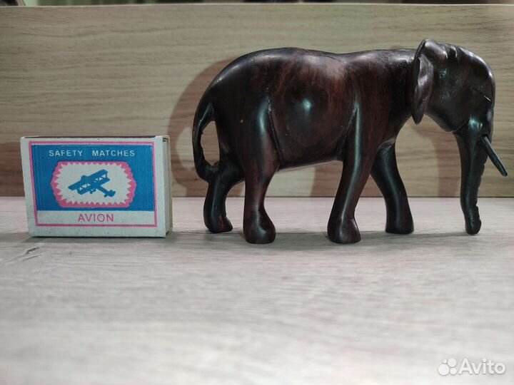 Статуэтка слон