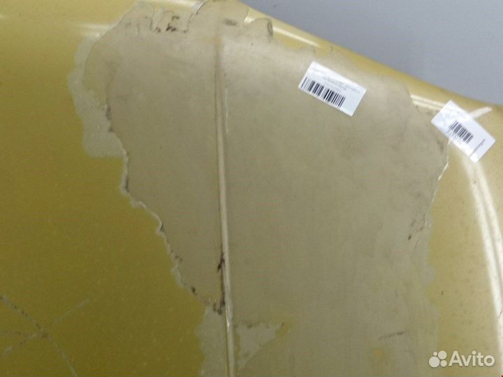 Капот Volkswagen Golf