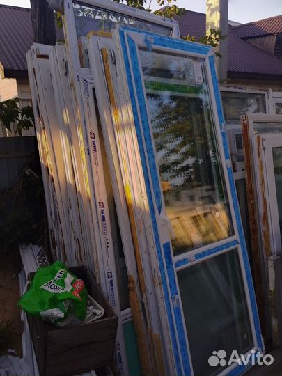 Двери пластиковые бу