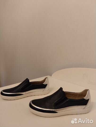 Слипоны 39р-25.5 см нат кожа новые