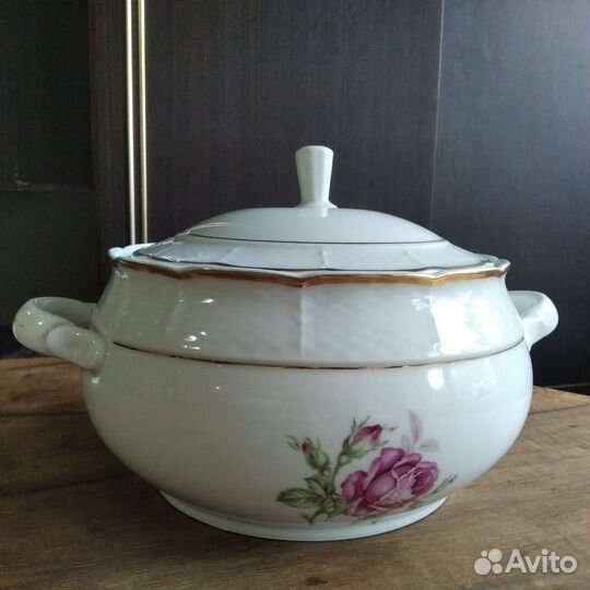 Чешская фарфоровая супница