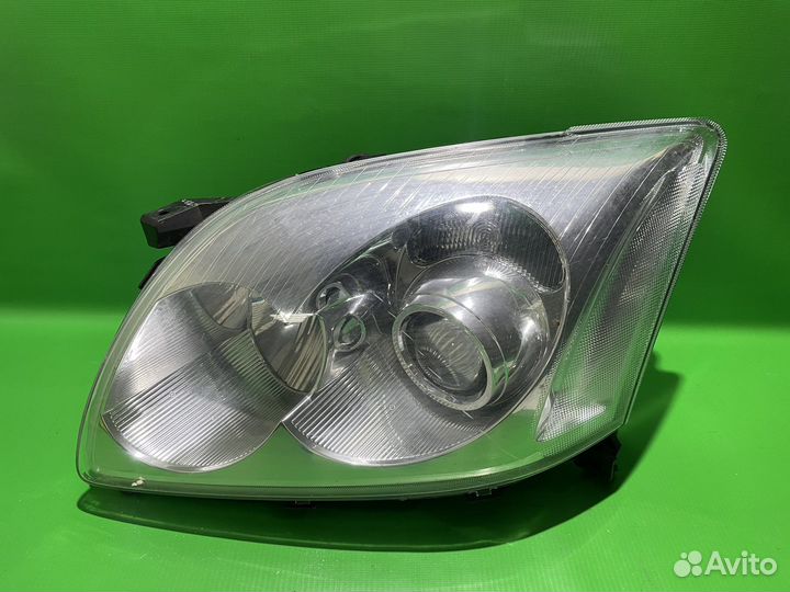 Фара левая Toyota Avensis 2 2003-2006
