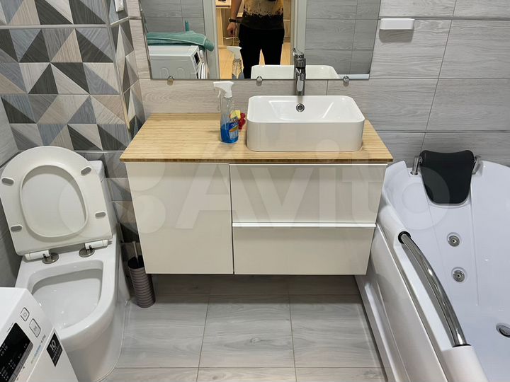 2-к. квартира, 50 м², 1/5 эт.